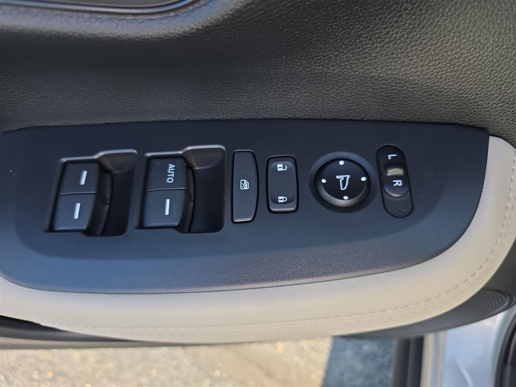 Thumbnail: 2027 Honda HR-V - 15