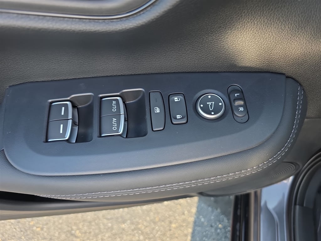 Thumbnail: 2027 Honda HR-V - 15