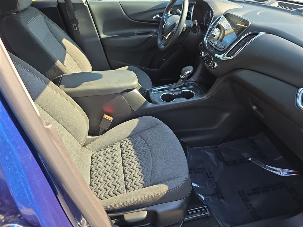 Thumbnail: 2023 Chevrolet Equinox - 10