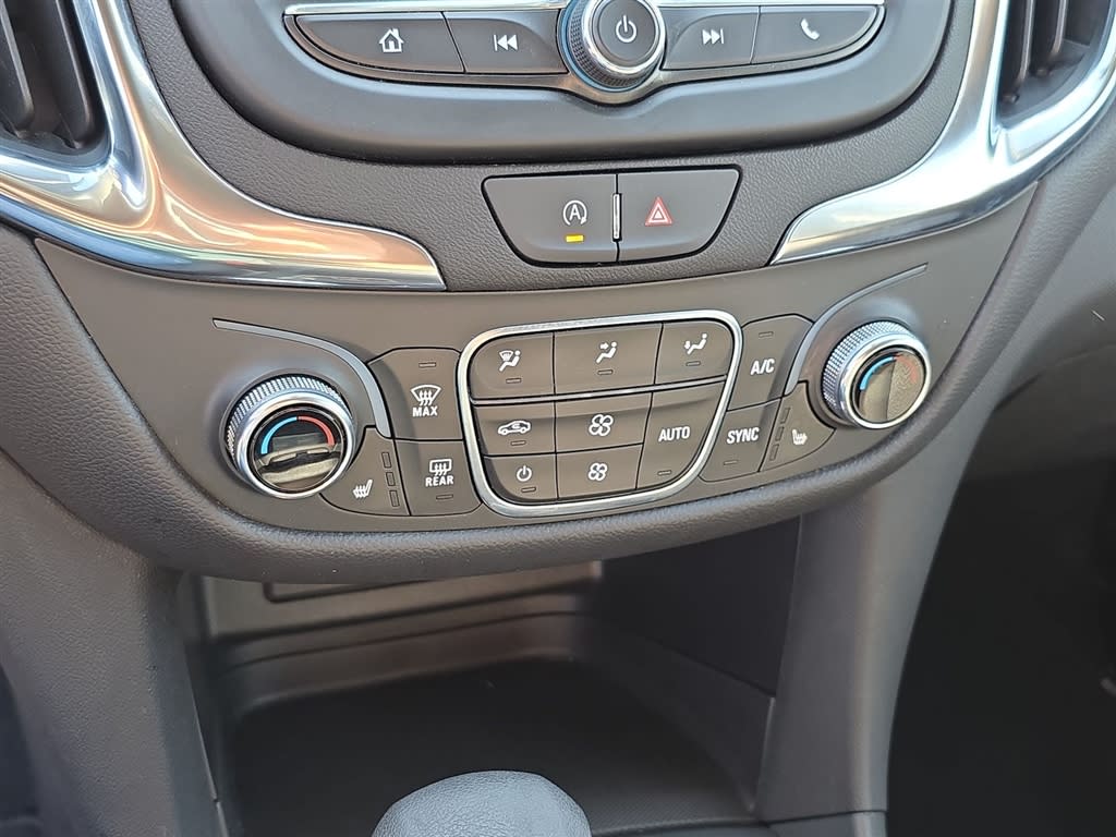 Thumbnail: 2024 Chevrolet Equinox - 26