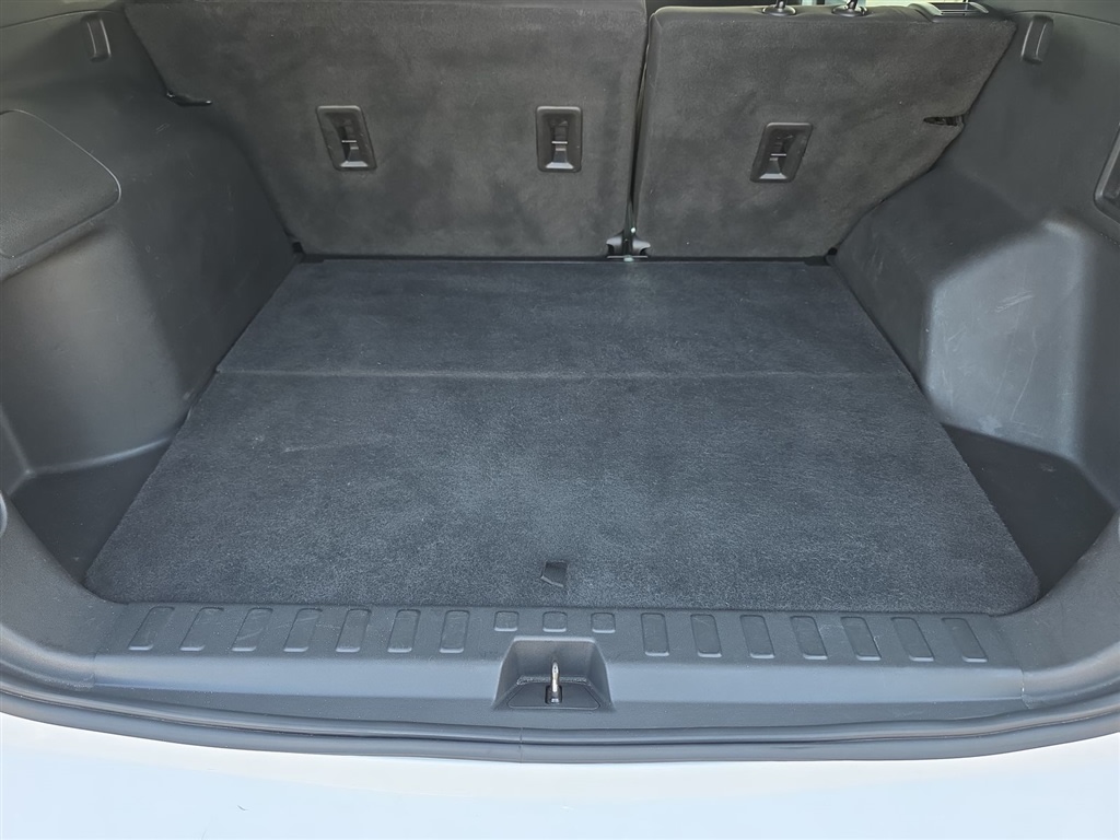 Thumbnail: 2020 Chevrolet Equinox - 16