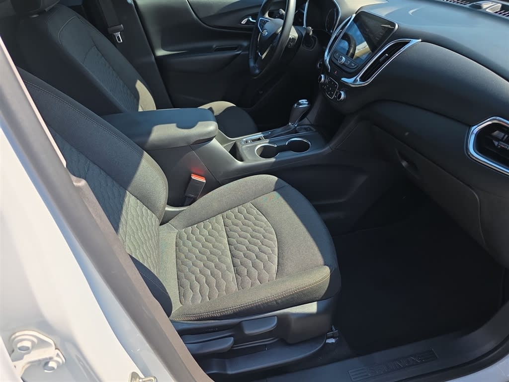 Thumbnail: 2020 Chevrolet Equinox - 10