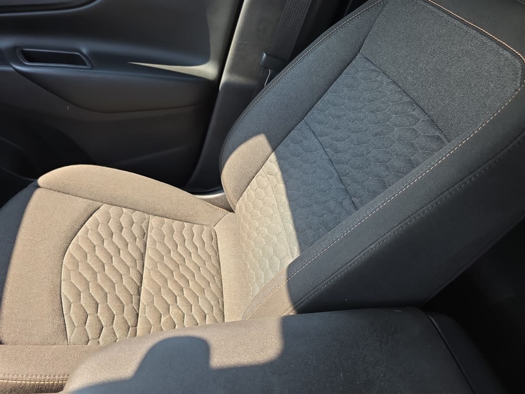 Thumbnail: 2020 Chevrolet Equinox - 29