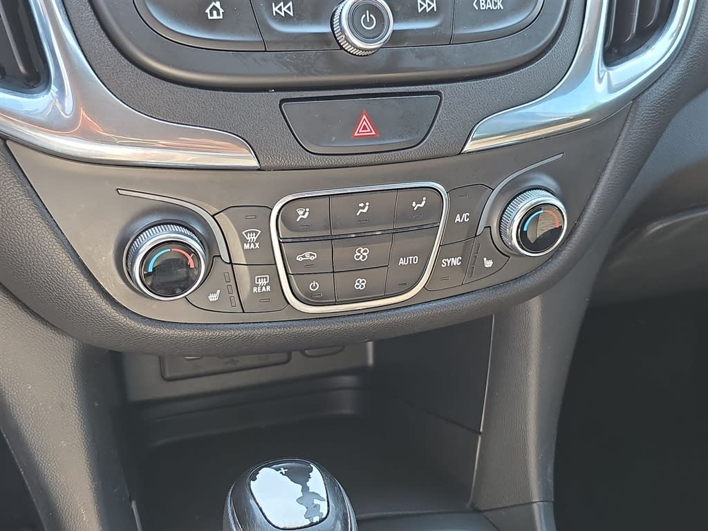 Thumbnail: 2020 Chevrolet Equinox - 26