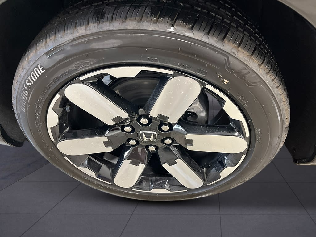 Thumbnail: 2026 Honda Prologue - 8