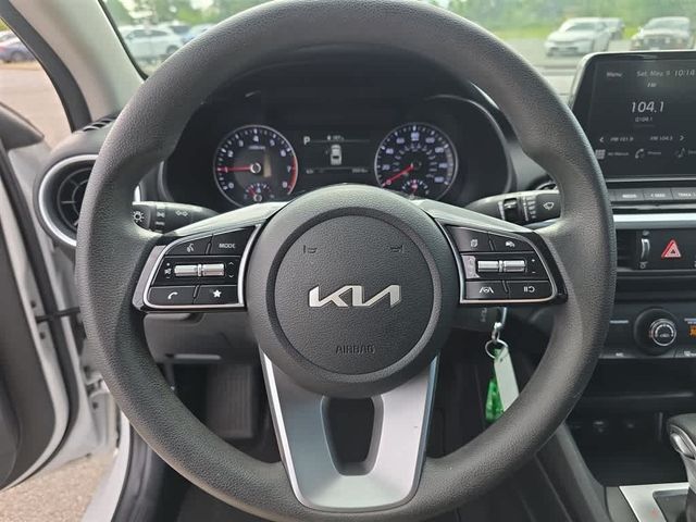 Thumbnail: 2024 Kia Forte - 13