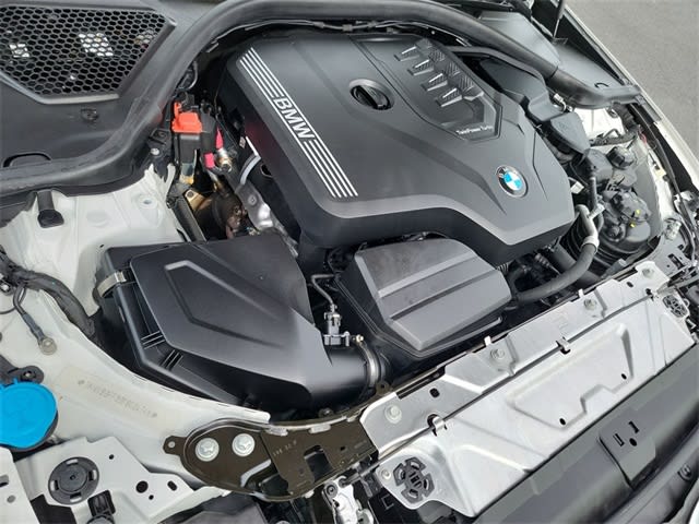 2023 BMW 3 Series 330xi 8
