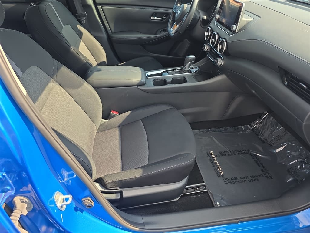 Thumbnail: 2023 Nissan Sentra - 10
