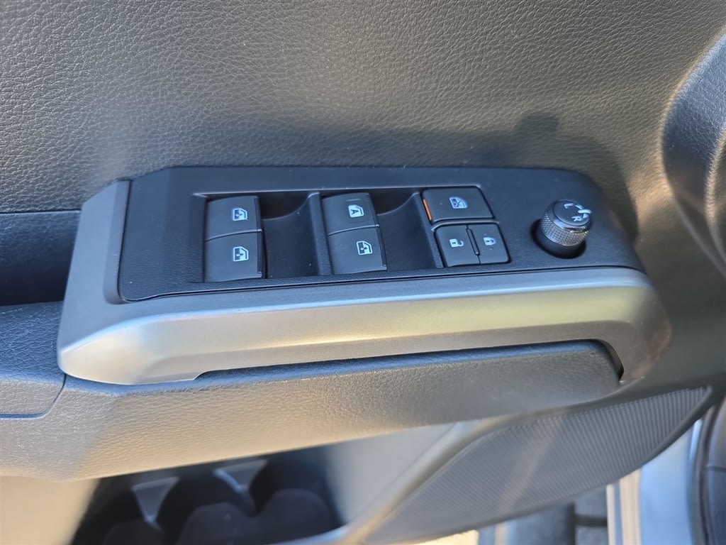 Thumbnail: 2019 Toyota Tacoma - 23