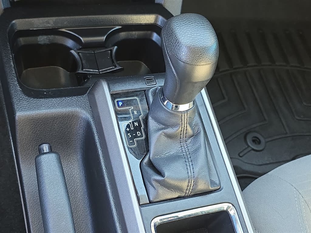 Thumbnail: 2019 Toyota Tacoma - 14