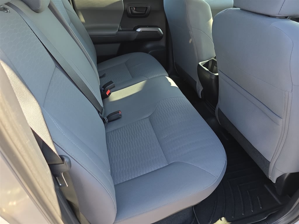 Thumbnail: 2019 Toyota Tacoma - 12