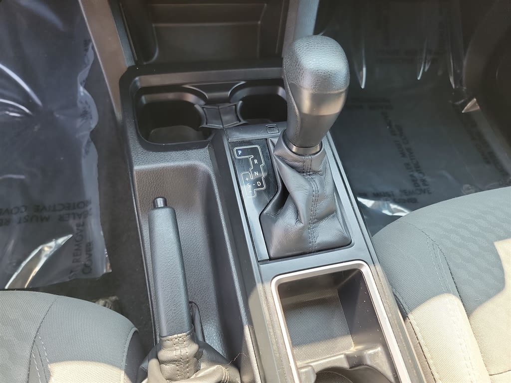 Thumbnail: 2022 Toyota Tacoma - 14