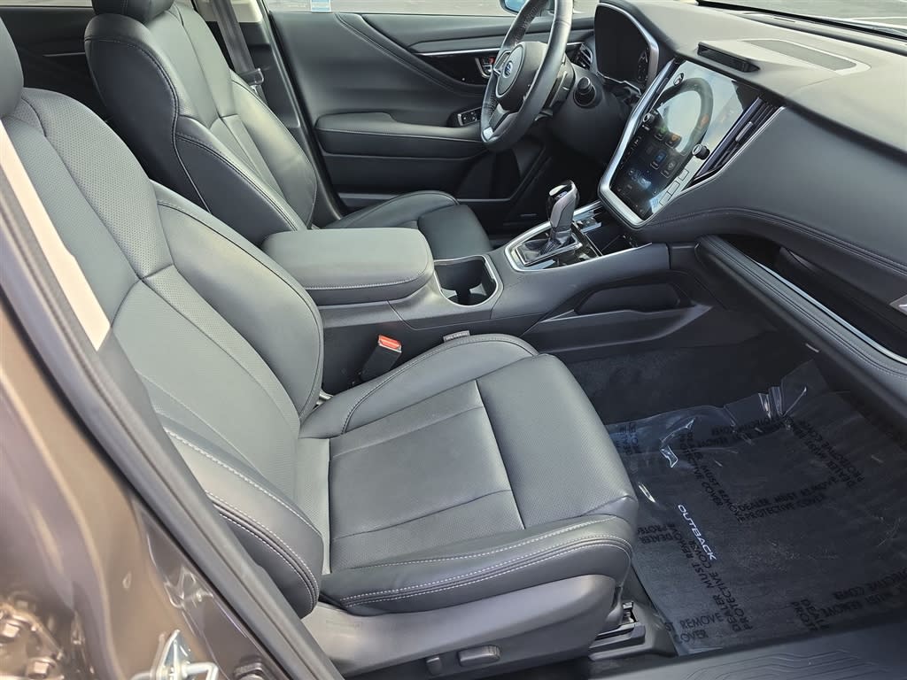 Thumbnail: 2022 Subaru Outback - 10