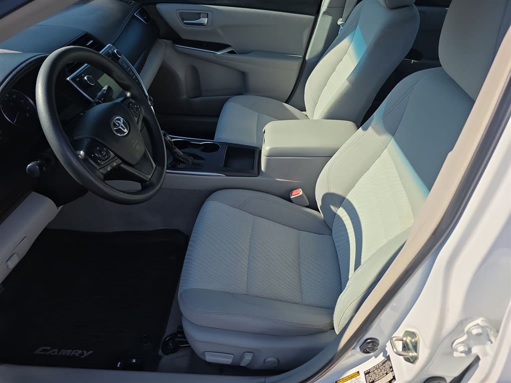 Thumbnail: 2017 Toyota Camry - 22