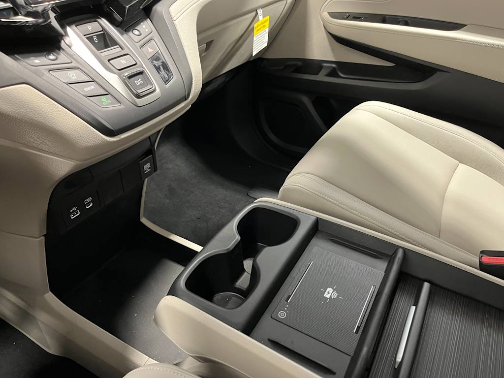 Thumbnail: 2026 Honda Odyssey - 9