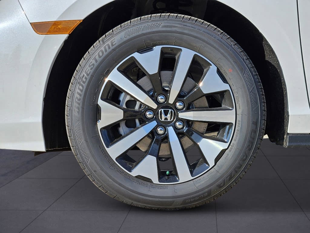 Thumbnail: 2026 Honda Odyssey - 5