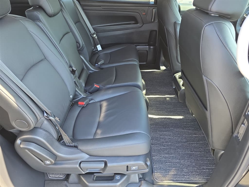 2026 Honda Odyssey EX-L - Photo 12