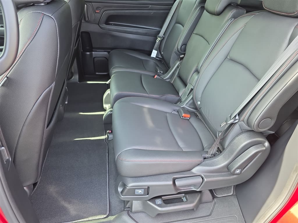 Thumbnail: 2026 Honda Odyssey - 23