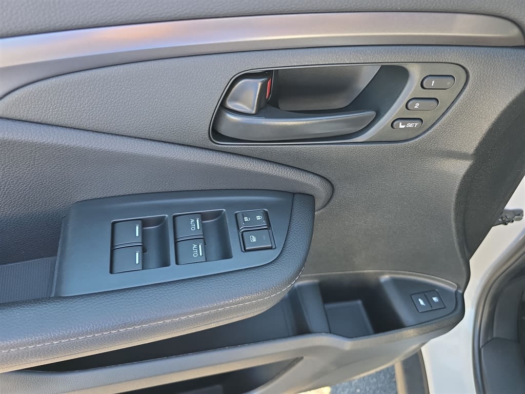 Thumbnail: 2023 Honda Passport - 25