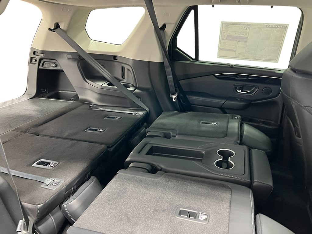 Thumbnail: 2025 Honda Pilot - 36