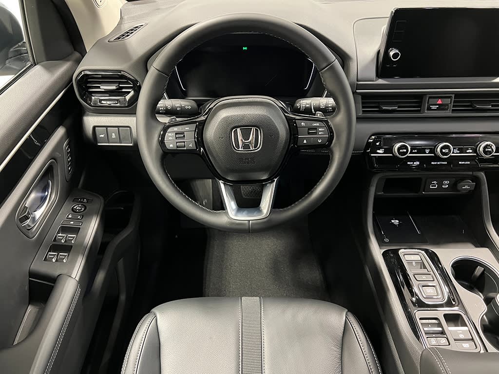 Thumbnail: 2025 Honda Pilot - 2