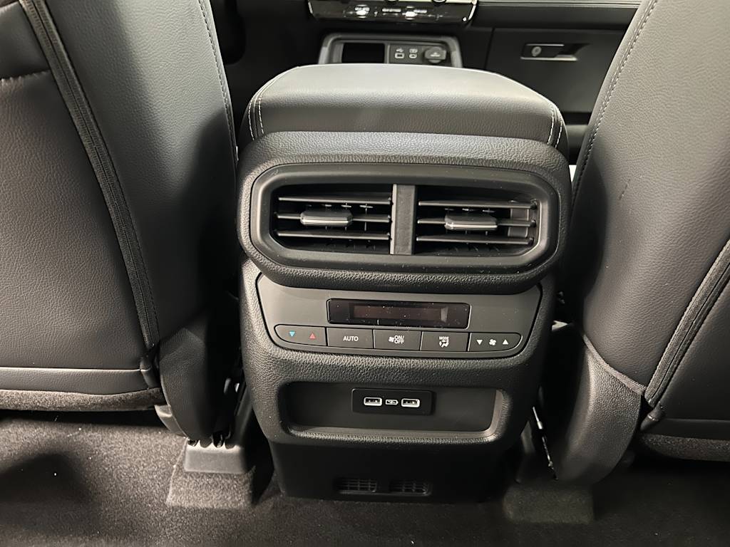 Thumbnail: 2025 Honda Pilot - 30