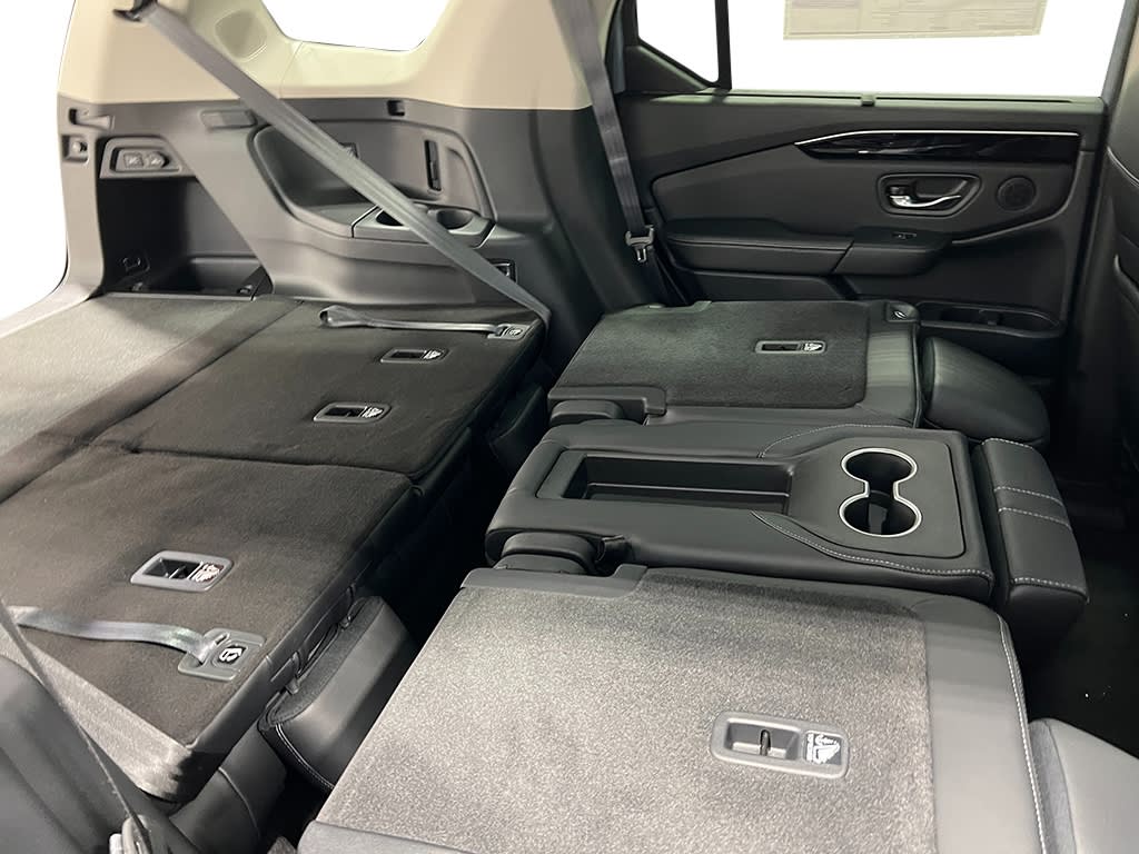 Thumbnail: 2025 Honda Pilot - 35