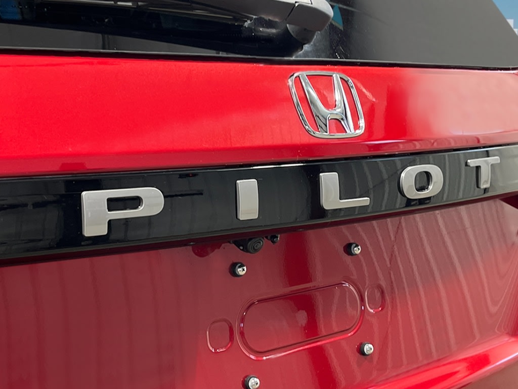 Thumbnail: 2026 Honda Pilot - 17
