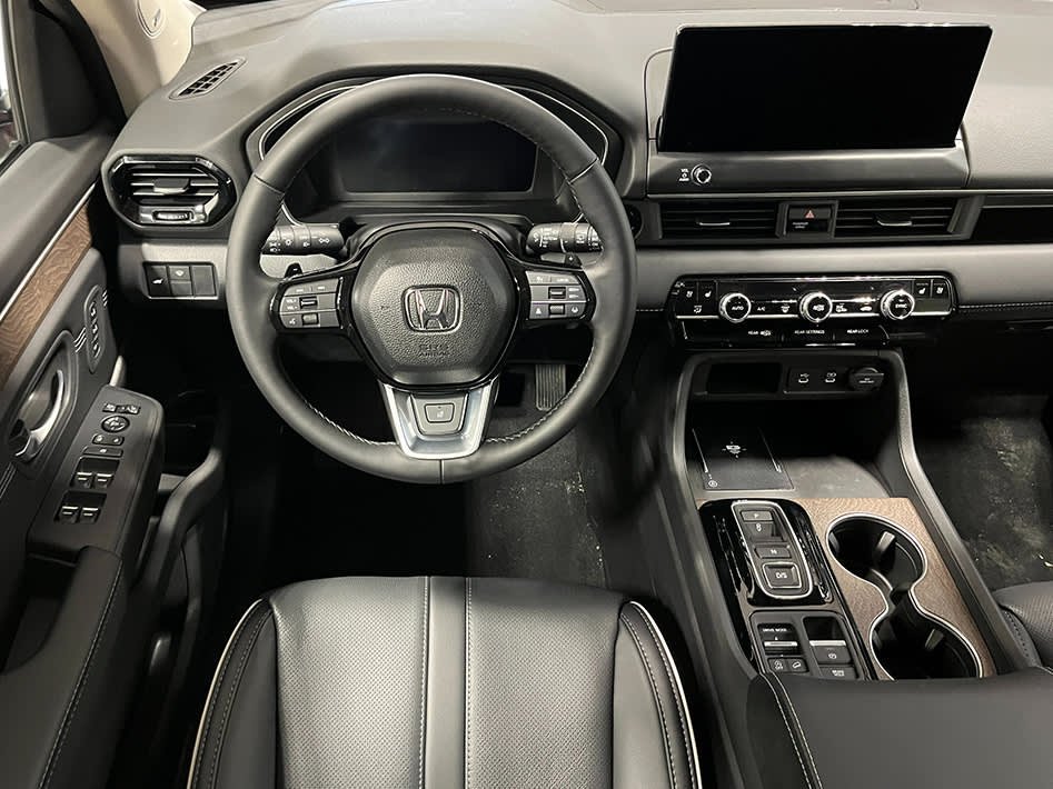 Thumbnail: 2026 Honda Pilot - 8