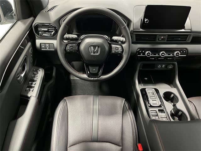 2025 Honda Pilot Black Edition 9