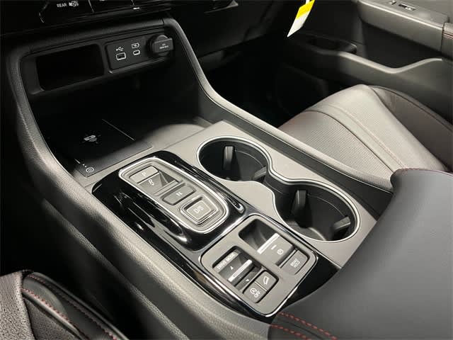 2025 Honda Pilot Black Edition 14