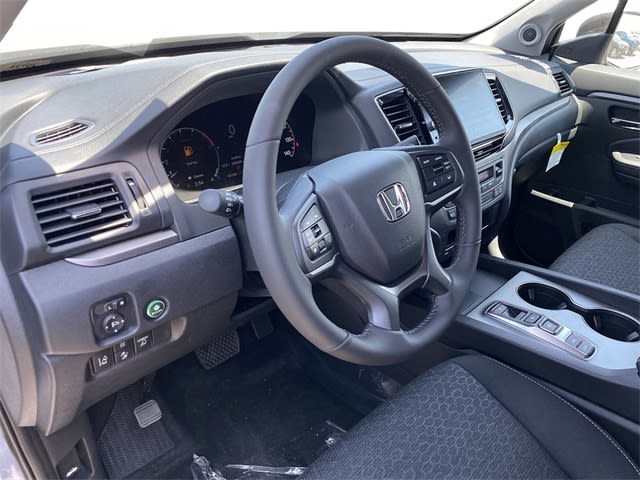 2025 Honda Ridgeline Sport 2