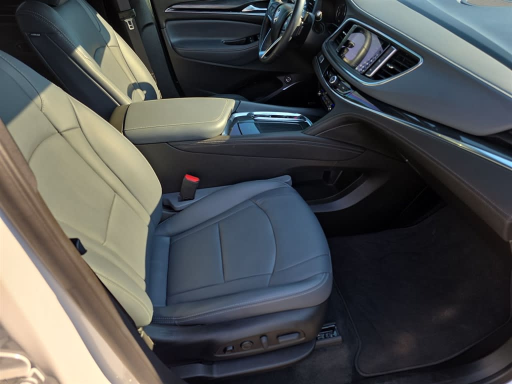 Thumbnail: 2023 Buick Enclave - 9