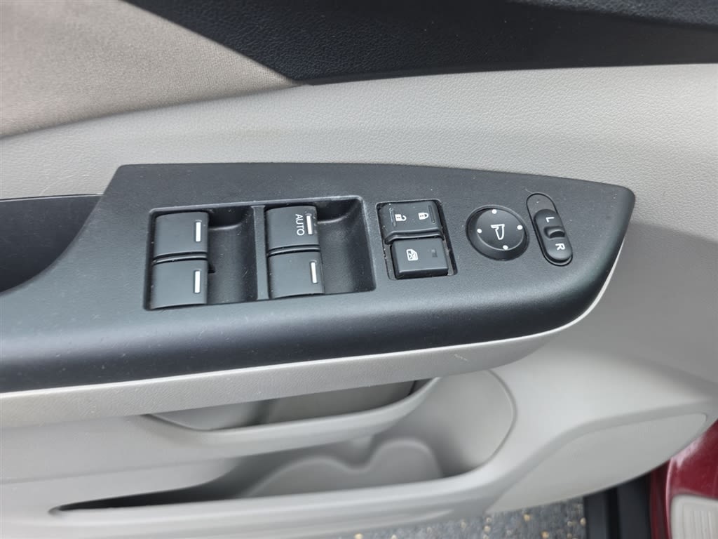 Thumbnail: 2013 Honda CR-V - 24