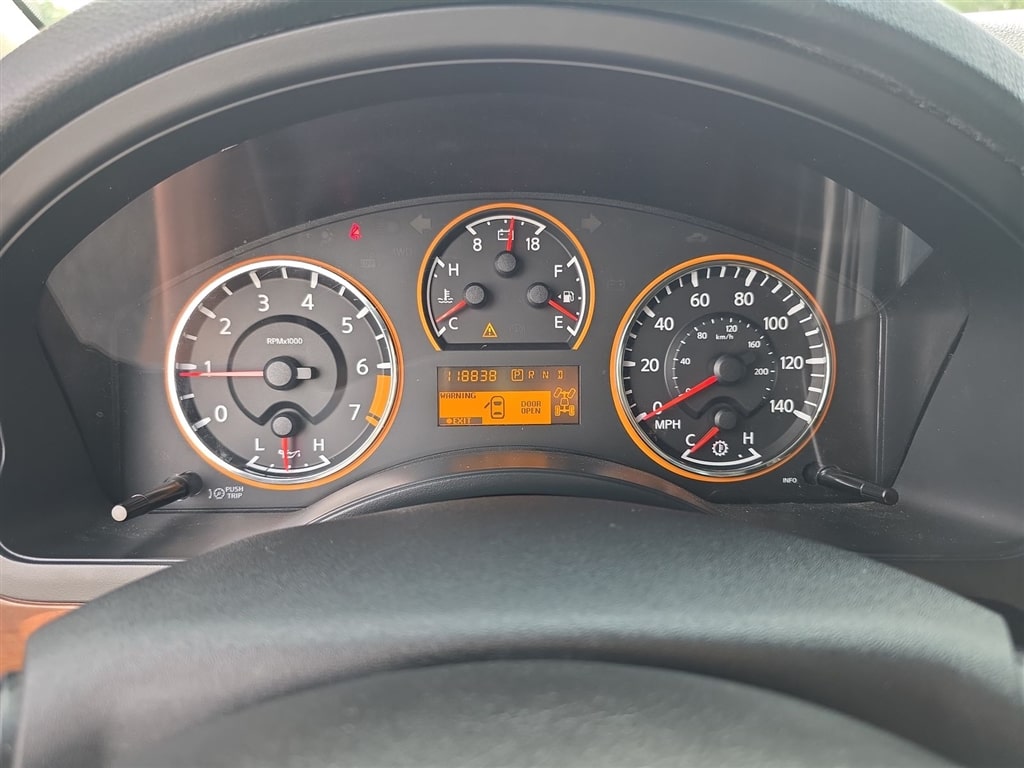 Thumbnail: 2014 Nissan Armada - 15