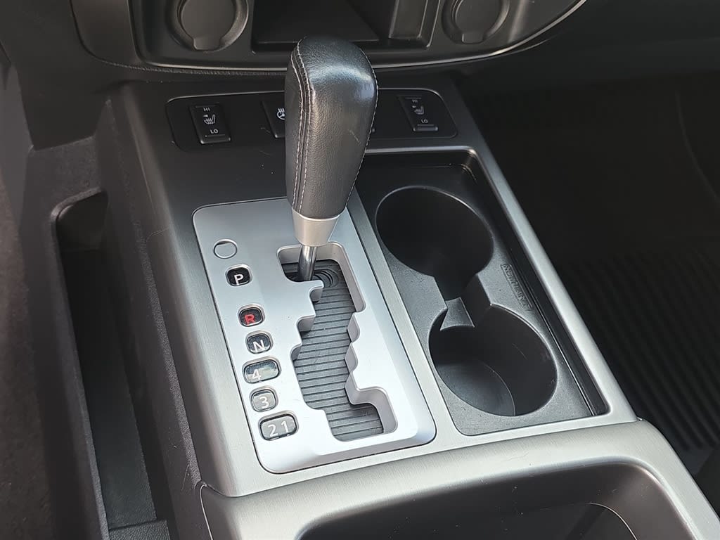 Thumbnail: 2014 Nissan Armada - 14