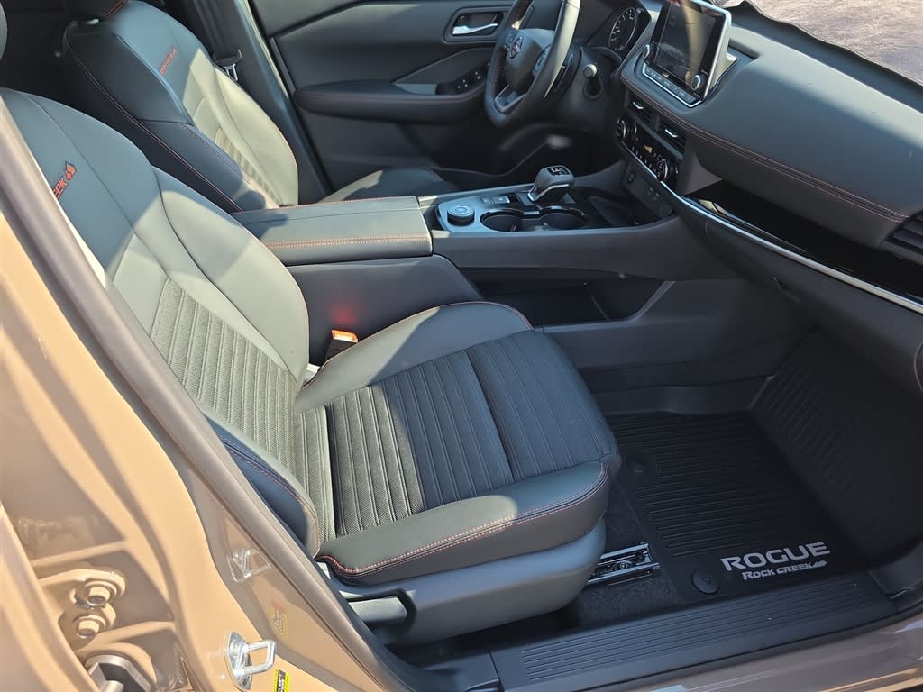 Thumbnail: 2026 Nissan Rogue - 10