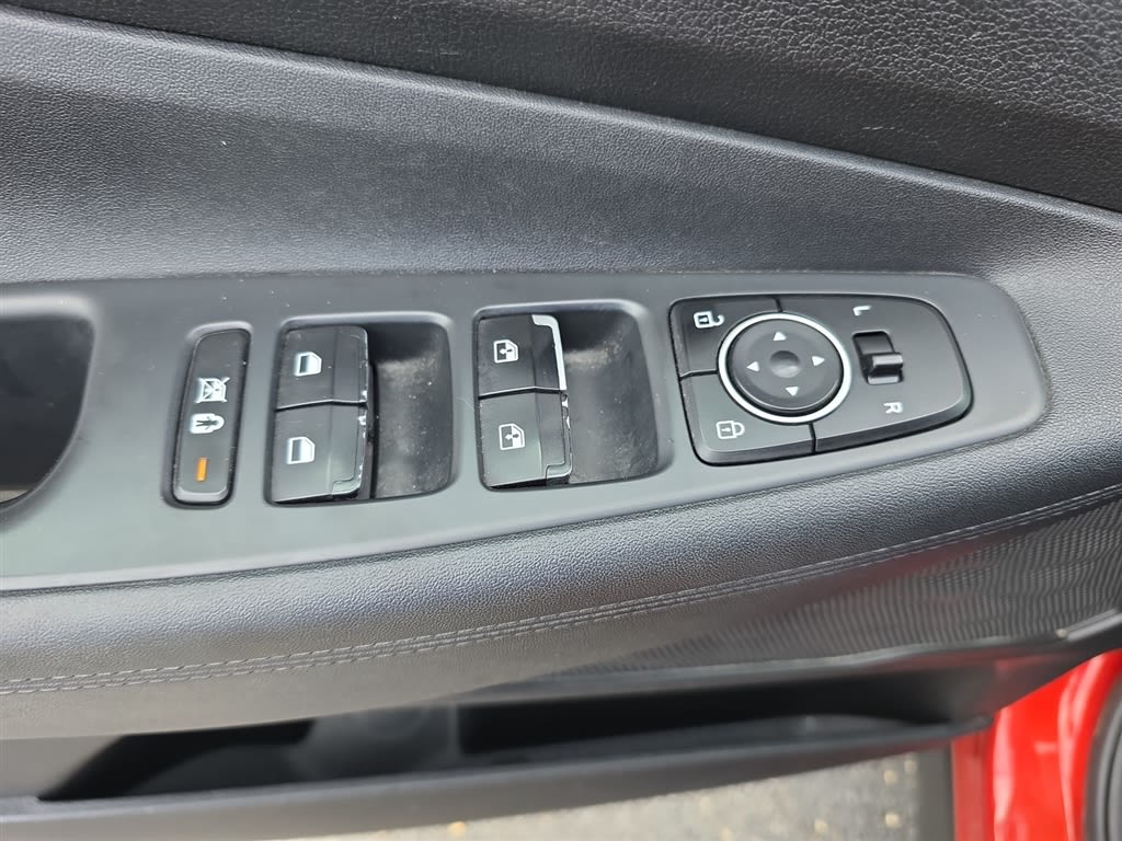 Thumbnail: 2019 Hyundai Santa Fe - 24