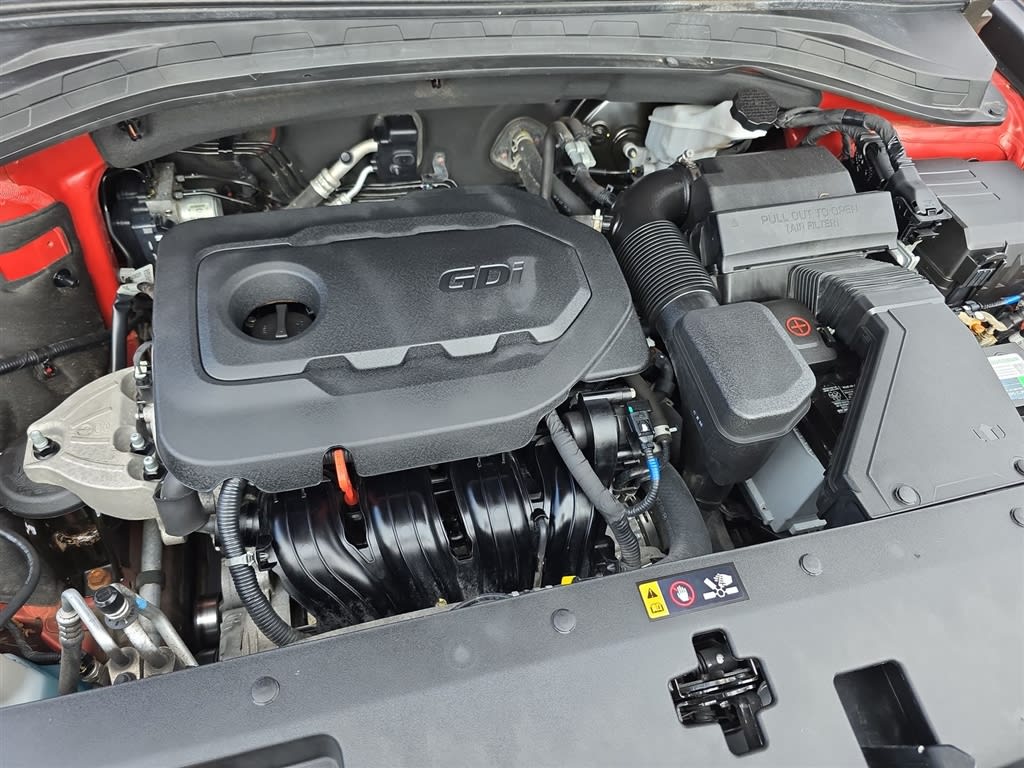 Thumbnail: 2019 Hyundai Santa Fe - 8
