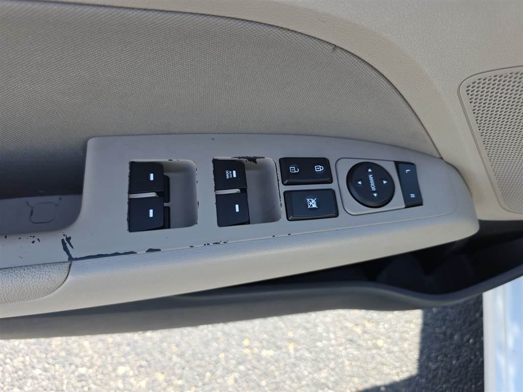 Thumbnail: 2020 Hyundai Elantra - 34
