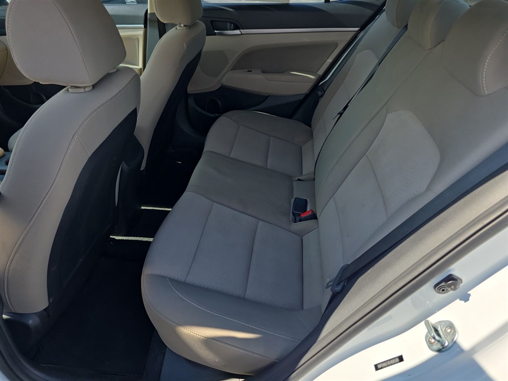 Thumbnail: 2020 Hyundai Elantra - 32