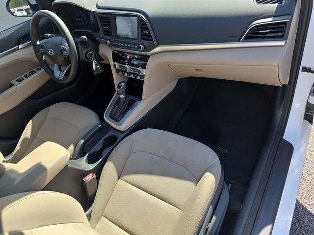 Thumbnail: 2020 Hyundai Elantra - 9