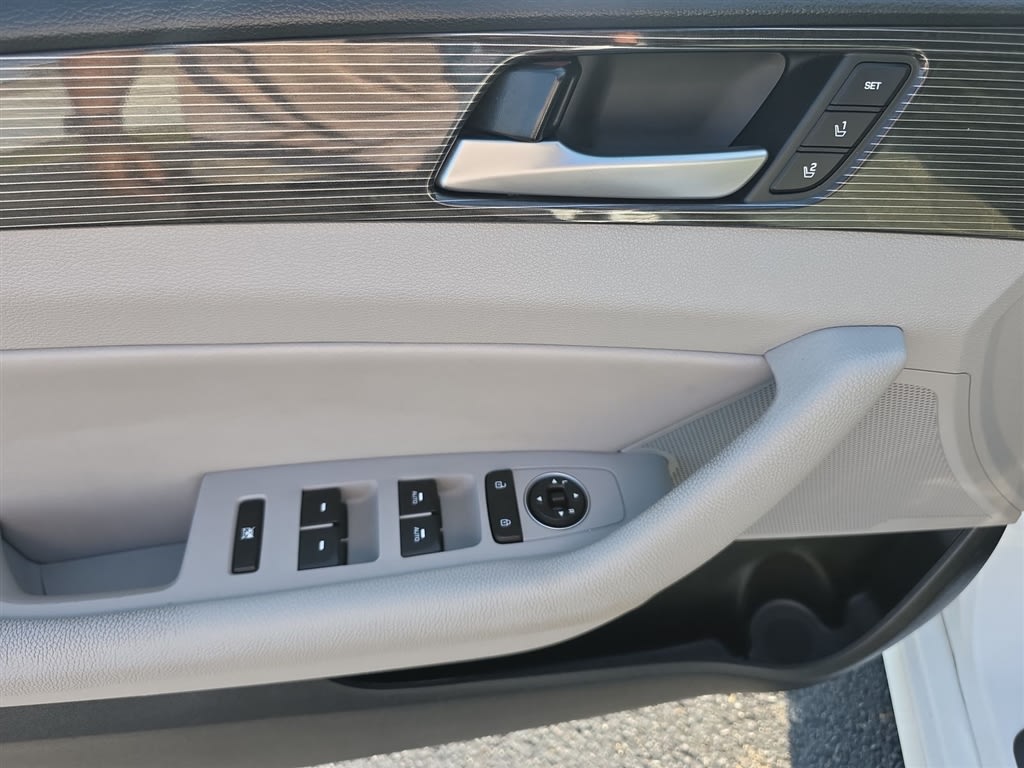 Thumbnail: 2018 Hyundai Sonata - 24