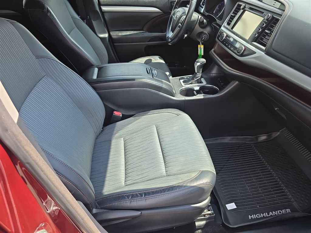 Thumbnail: 2018 Toyota Highlander - 10