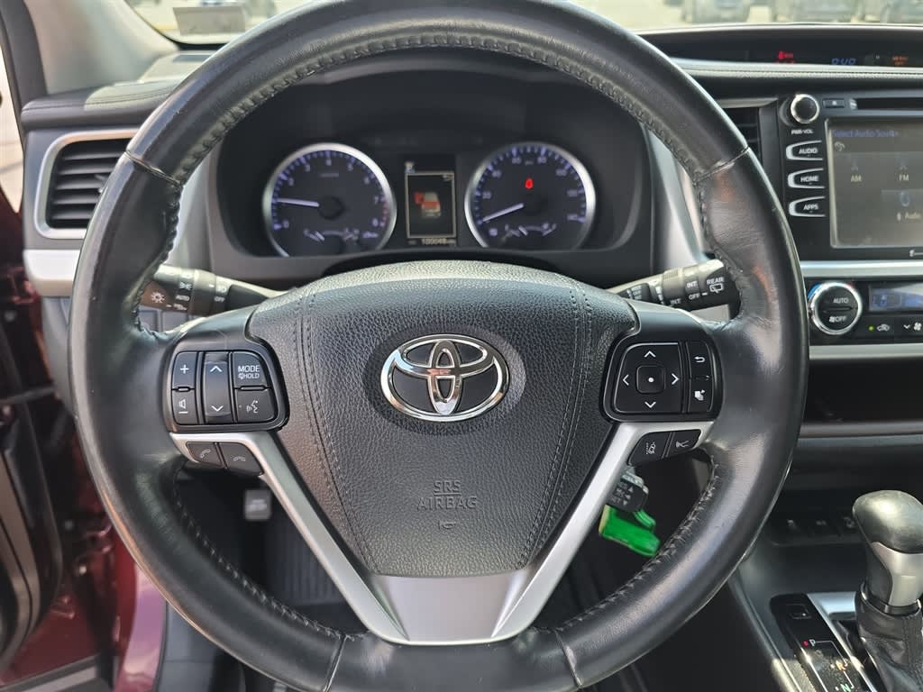 Thumbnail: 2018 Toyota Highlander - 9