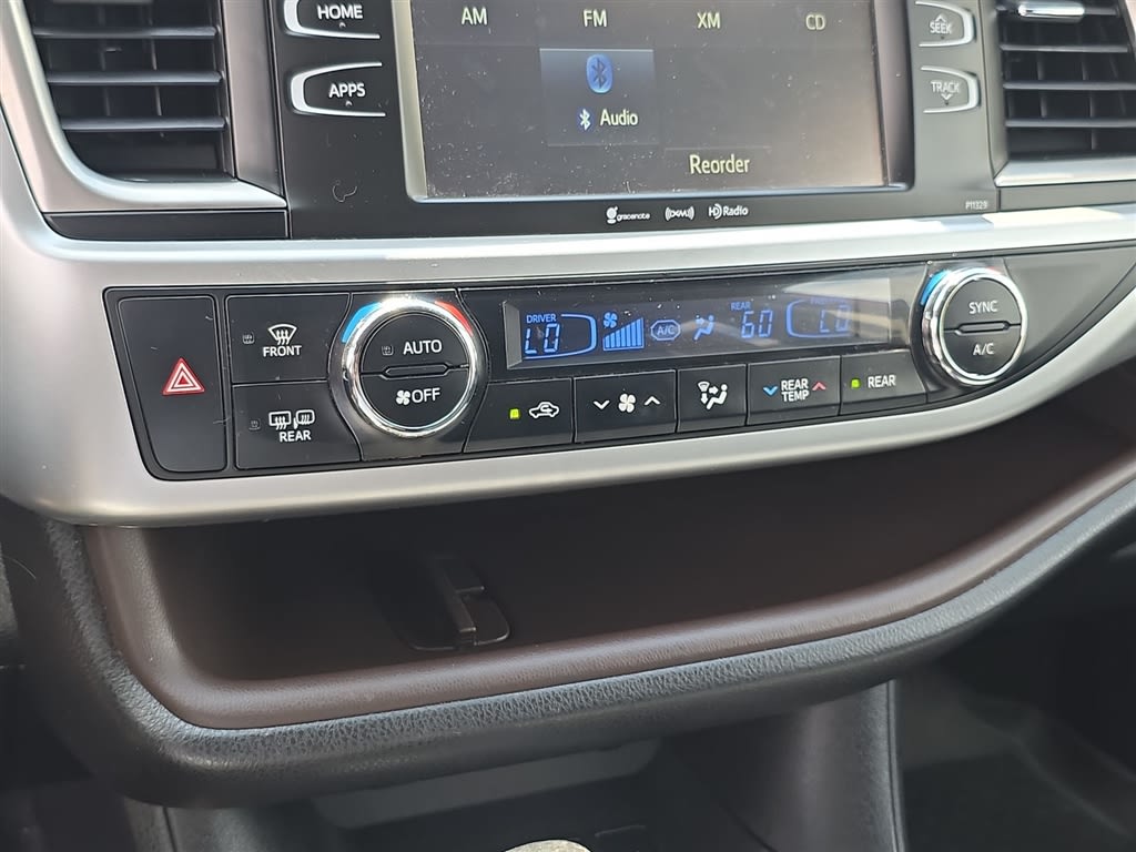 Thumbnail: 2018 Toyota Highlander - 26