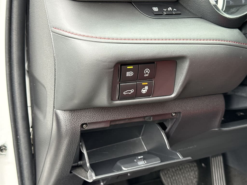 Thumbnail: 2023 Toyota Highlander - 22