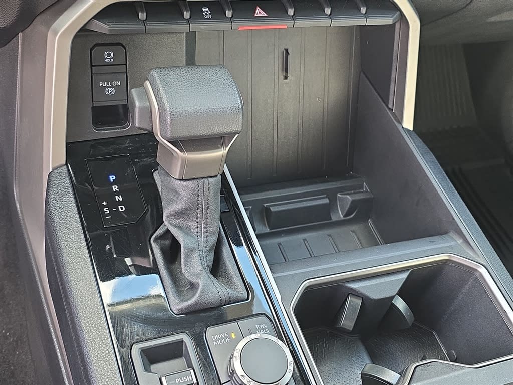 Thumbnail: 2025 Toyota Tundra - 13