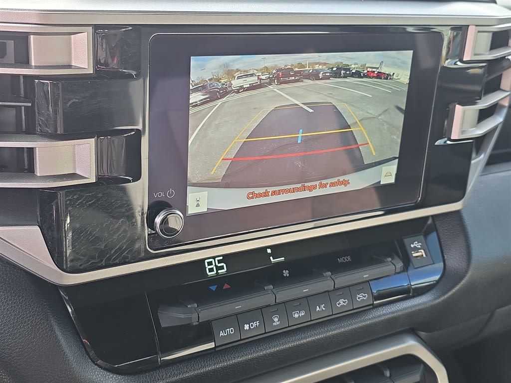 Thumbnail: 2025 Toyota Tundra - 25