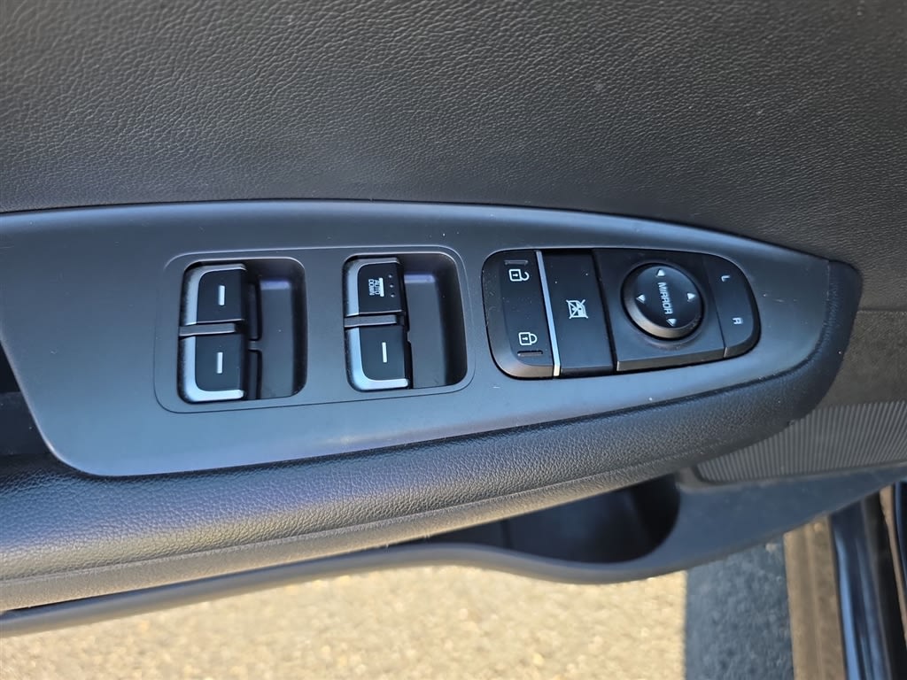 Thumbnail: 2019 Kia Optima - 34